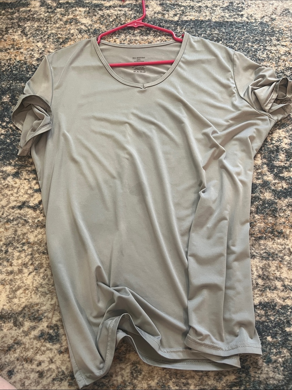 Women’s Lightweight V-Neck Short Sleeve Top - Light Sage